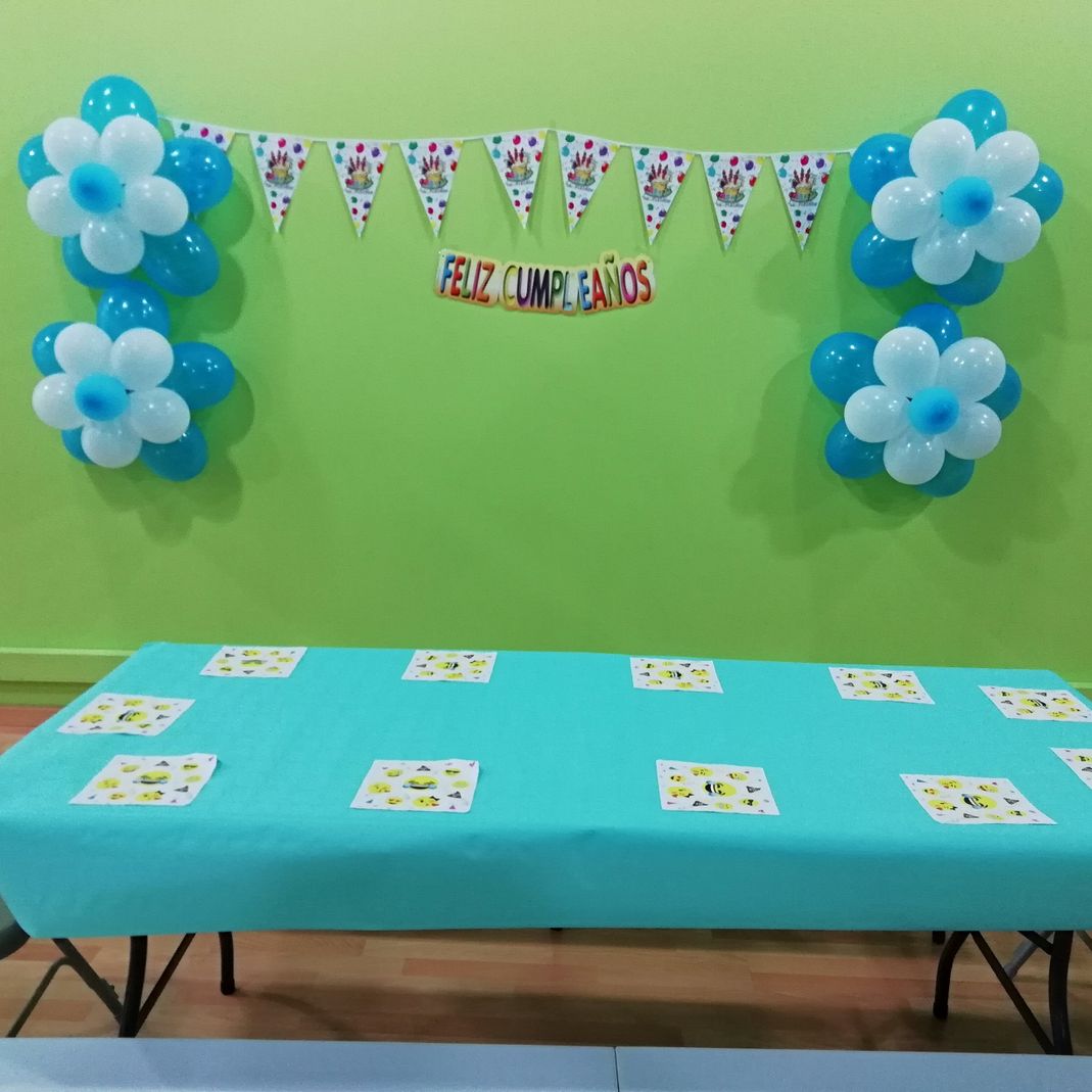 Globos azules para decoración de cumpleaños 